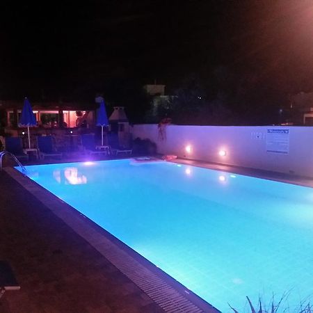 Skala Apartments Agia Marina  Екстер'єр фото