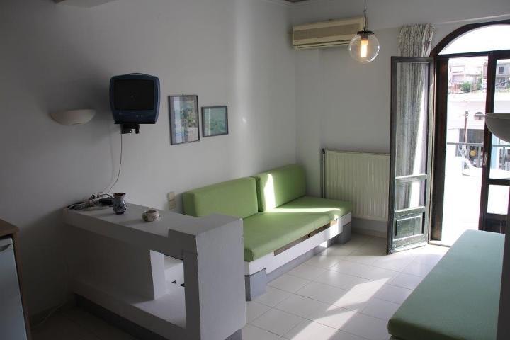 Skala Apartments Agia Marina  Екстер'єр фото