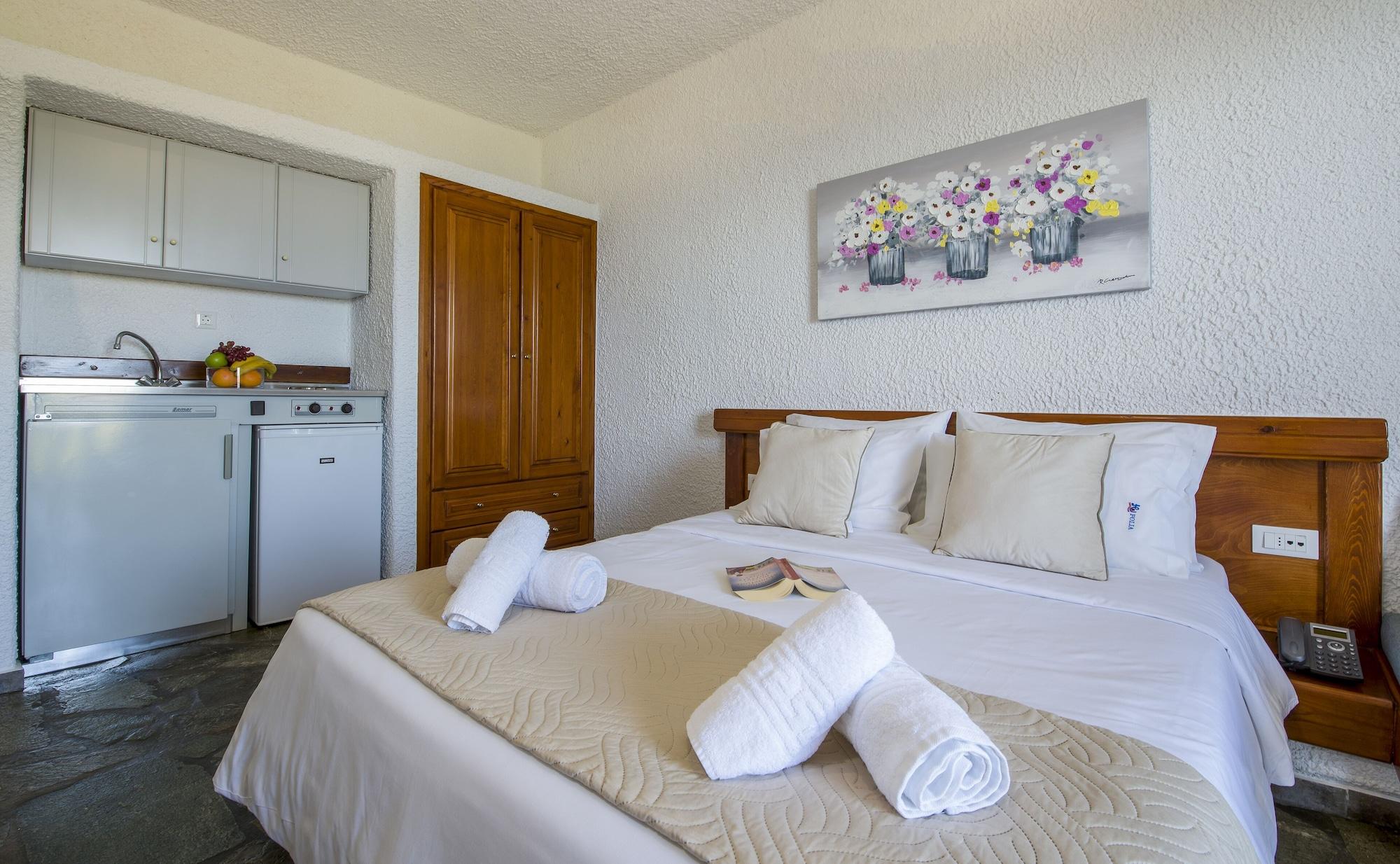 Skala Apartments Agia Marina  Екстер'єр фото