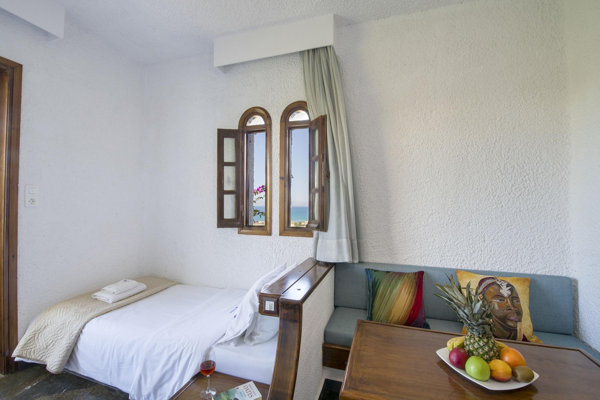 Skala Apartments Agia Marina  Екстер'єр фото